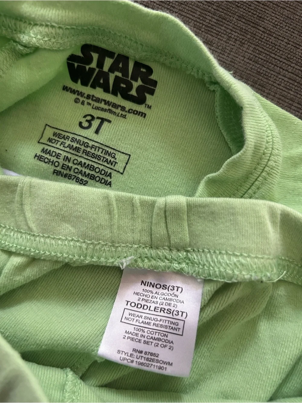 5/$20 Star Wars 2-Piece Short Pajama Grogu Girls size 3T